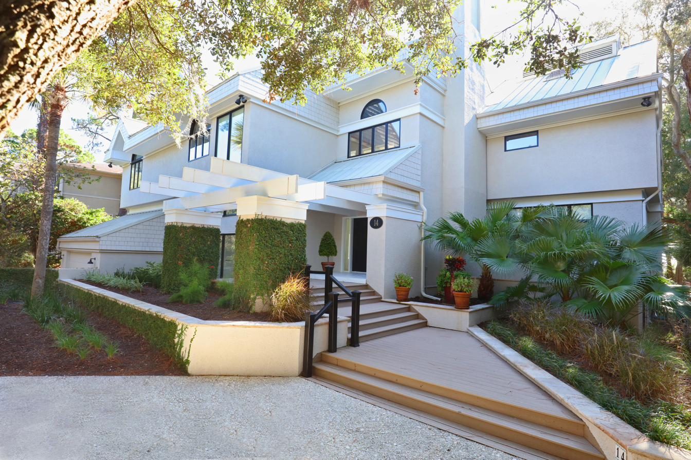 Front exterior of 14 Juniper