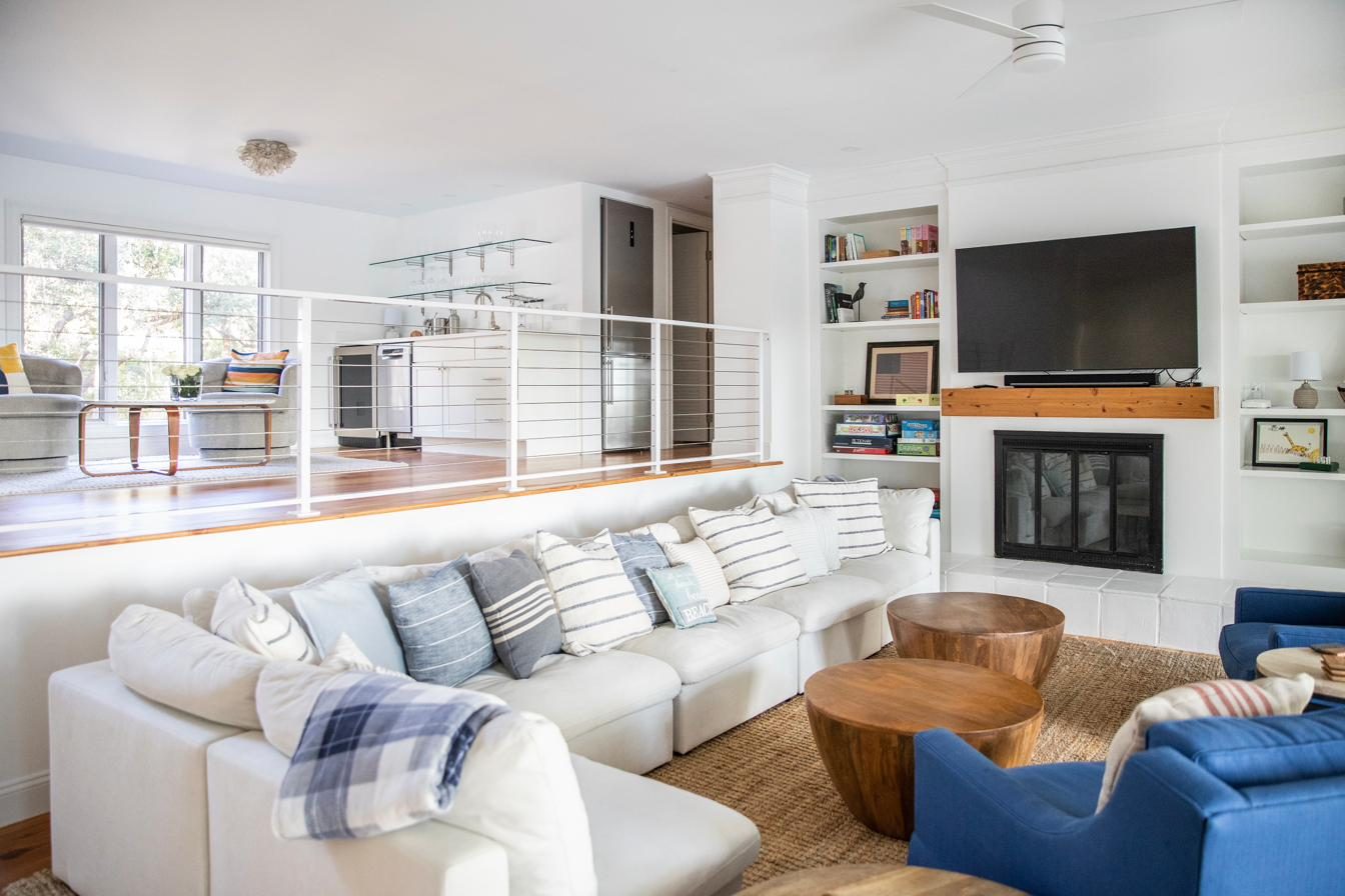 Multi-level living area with ocean views