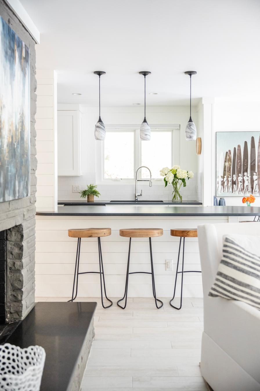 Kitchen counter seating