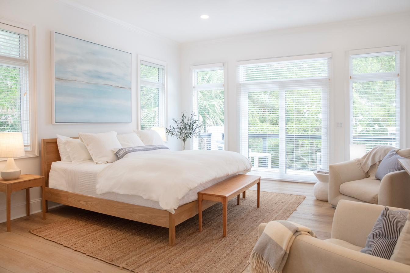 Spacious king bedroom