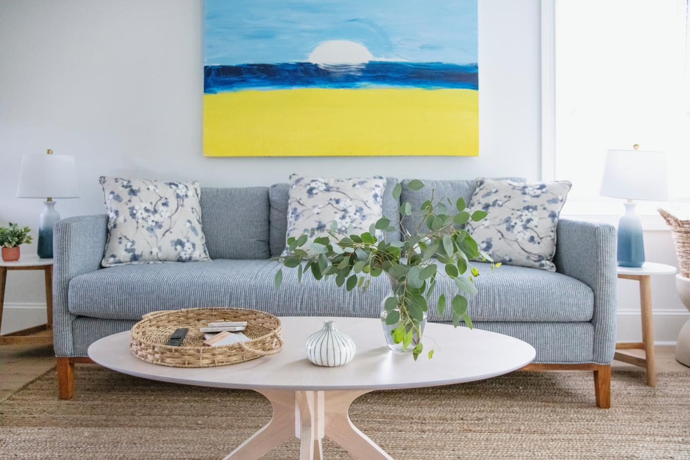 Guest apartment living area