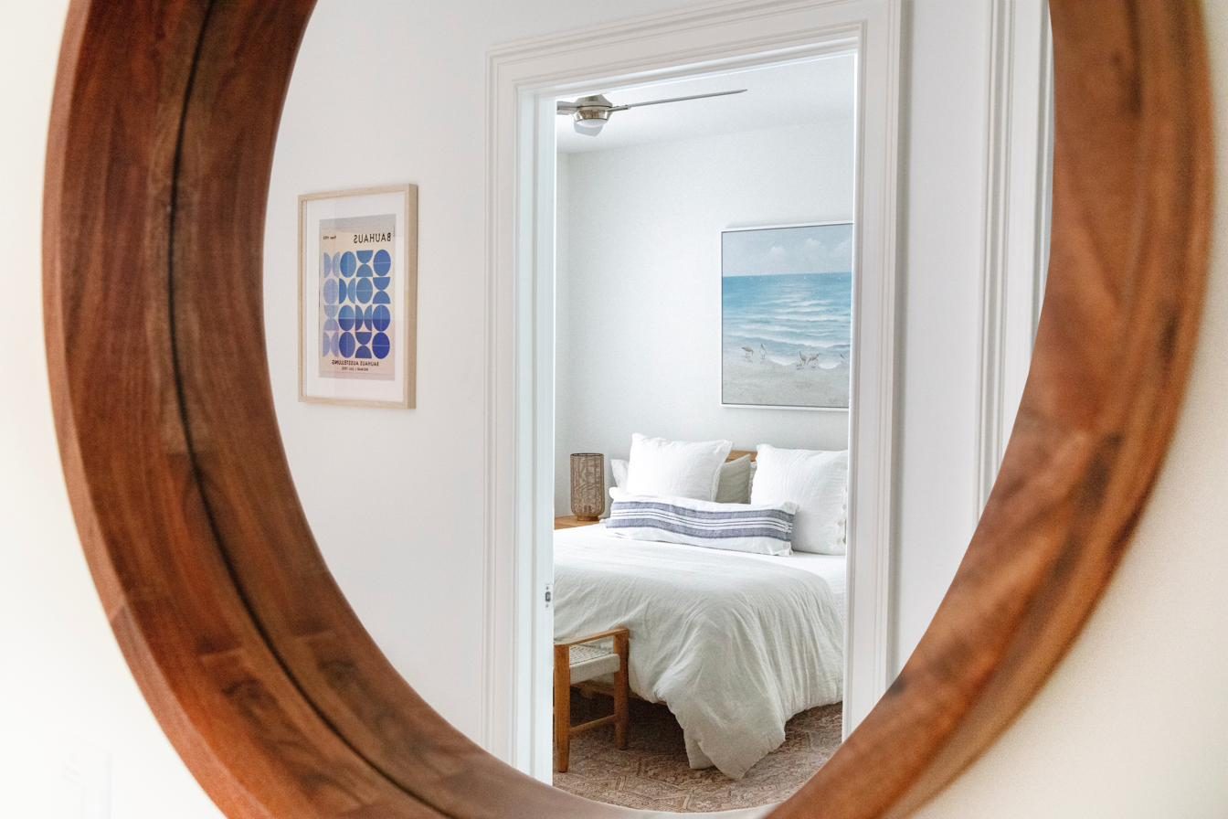 Porthole window effect